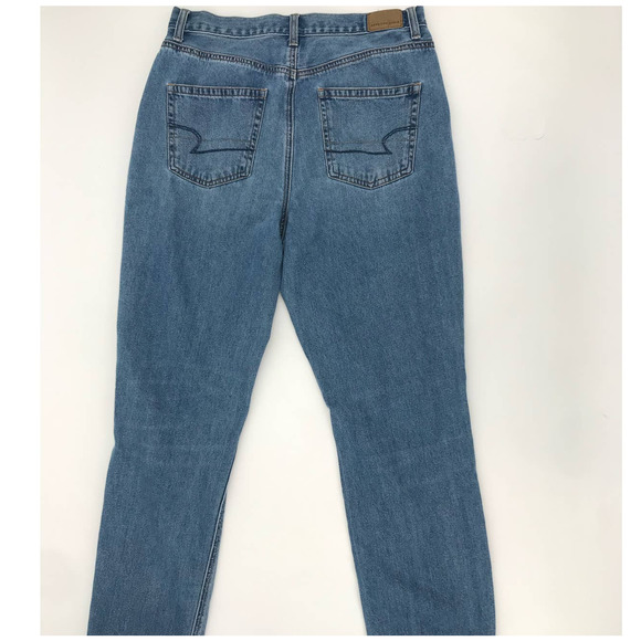 American Eagle Outfitters Light Wash Distressed Mom Jeans Size 10 X-Long - Picture 6 of 10